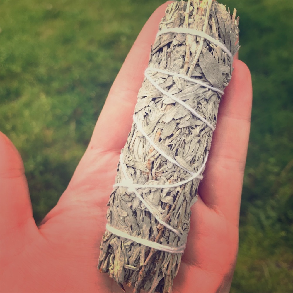 Smudges White, Blue Sage, Dragons Blood & more